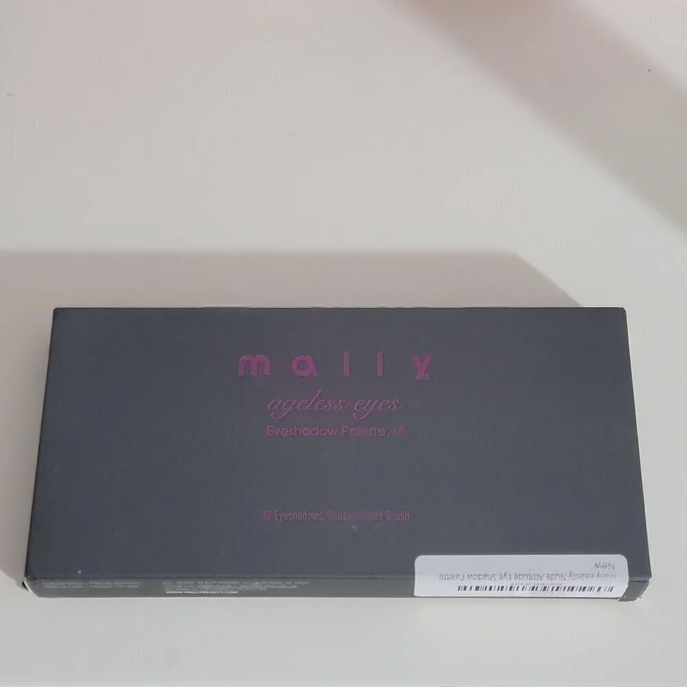 Mally Ageless Eyes Eyeshadow Palette New in Box 12 Colors